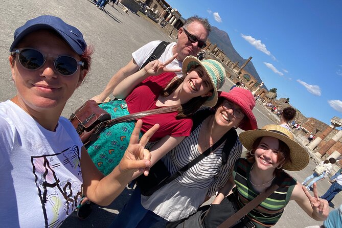 2 Hours Pompeii Group Tour with Archaeologist Guide and Skip the Line - Lupanar and Temple of Venus: The City’s Tougher Stories in Real Space
