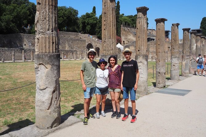 2 Hours Pompeii Group Tour with Archaeologist Guide and Skip the Line - Two Hours in Pompeii: Why This Short Tour Works (and when it won’t)