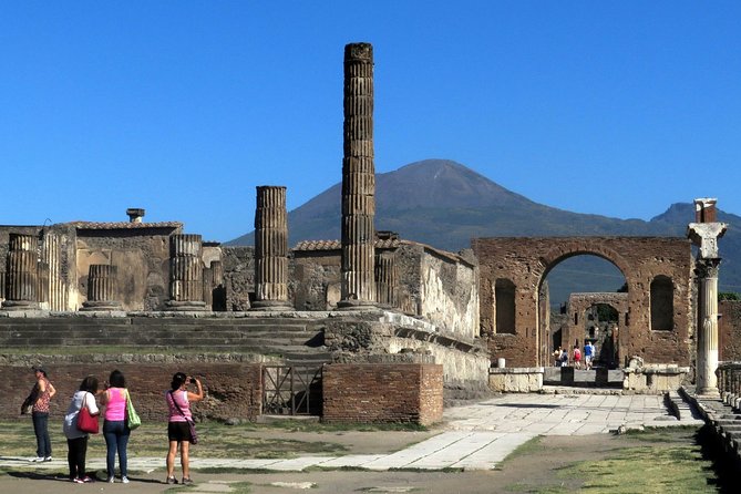 2 hours Pompeii Tour with Local Historian - Ticket Included - Meeting Point at Fortuna Village: The Logistics That Matter