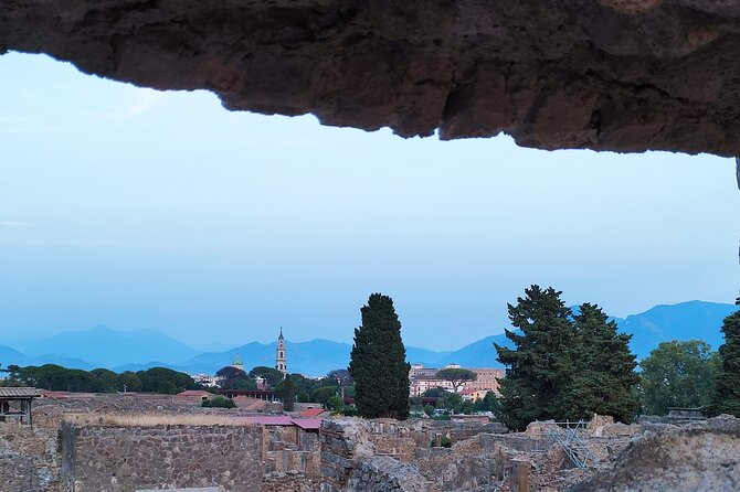 2 Hours Private Tour in Pompeii with Archaeologist - Starting point on Via Roma: where your 2 hours begin