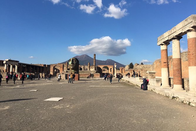 3-Hours Private Walking Tour in Pompeii with an Archaeologist - Getting off the tourist routes: hidden spots and better pacing
