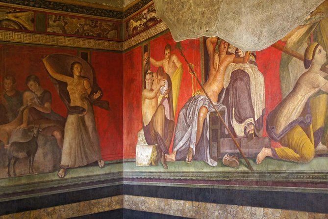 Ancient Pompeii Private Tour: Skip the Line & Kid-Friendly Option - Teatro Grande: a theatre carved into the lava hillside