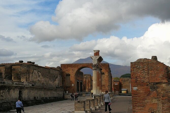 Explore Pompeii: 2-Hour Guided Walking Tour with Included Ticket - What to Bring (and What You’ll Be Glad You Did)