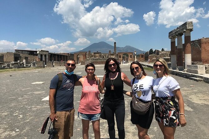Explore Pompeii: 2-Hour Guided Walking Tour with Included Ticket - Meeting at Piazza Esedra: Your First Win Against Time Loss
