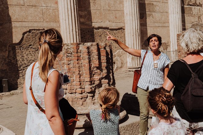 Explore Pompeii with an Archaeologist - How the tour starts: Porta Marina Superiore and skip-the-line entry