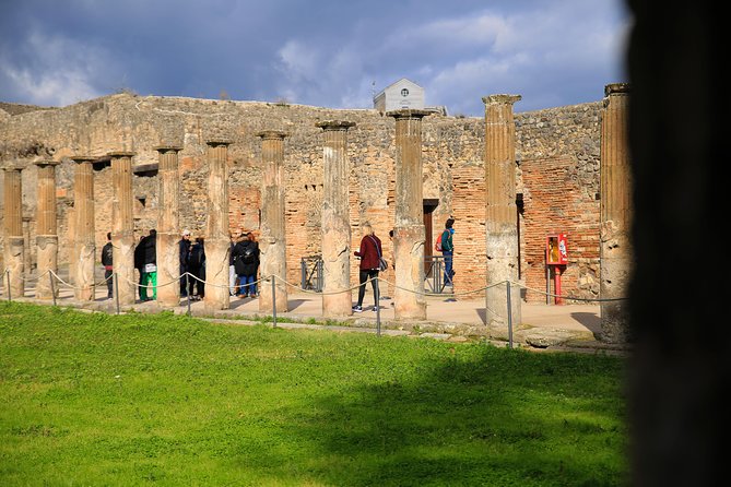 Fast Access Exclusive Private Ancient Pompeii Half Day Tour with Local Guide - Terme del Foro Baths: Vesuvius 79 AD Through Daily Life