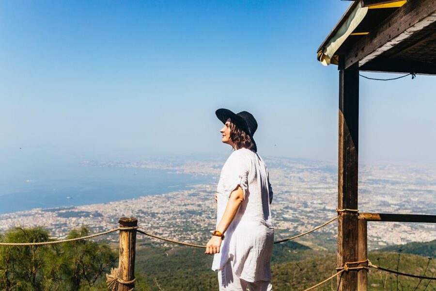 From Naples: All-Inclusive Mount Vesuvius Half-Day Tour - The drive up past Torre del Greco: your first taste of volcanic views