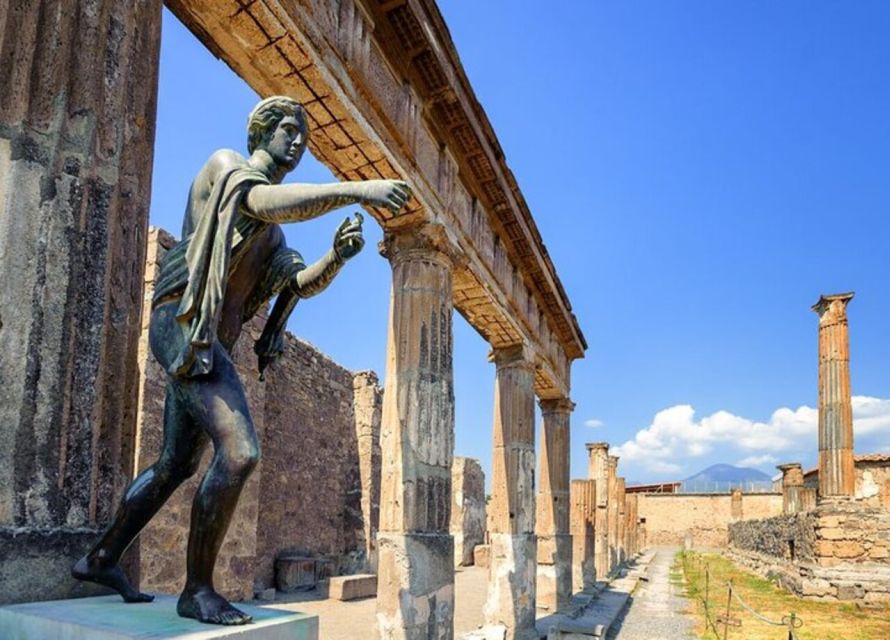 From Naples: Pompeii and Herculaneum VIP Tour with Lunch - Pacing, Comfort, and What to Bring for a Long Walking Day
