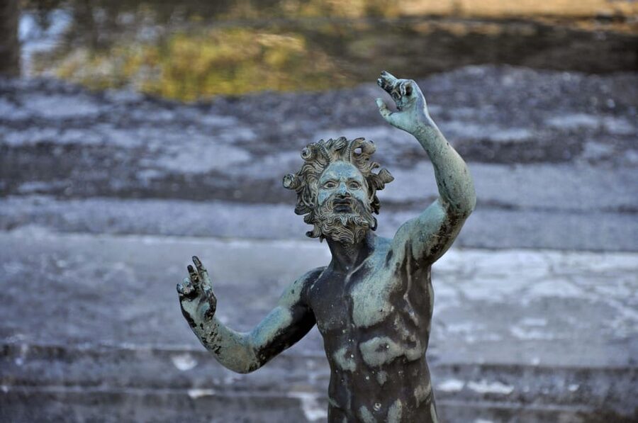 From Naples_ Pompeii Tour_Skip the line ticket + audioguide - Reading Pompeii like a pro: what to look for as you walk
