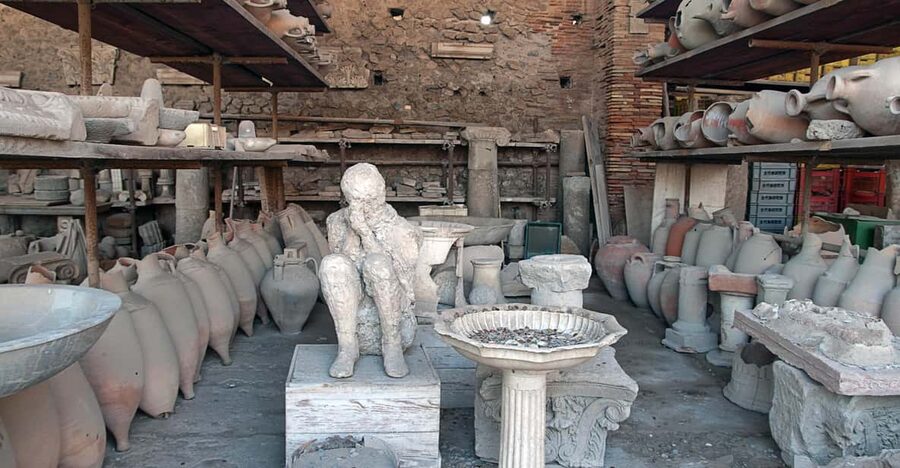 From Naples Port:Pompeii+Vesuvius tour - Naples Port logistics: the pickup that keeps your morning calm
