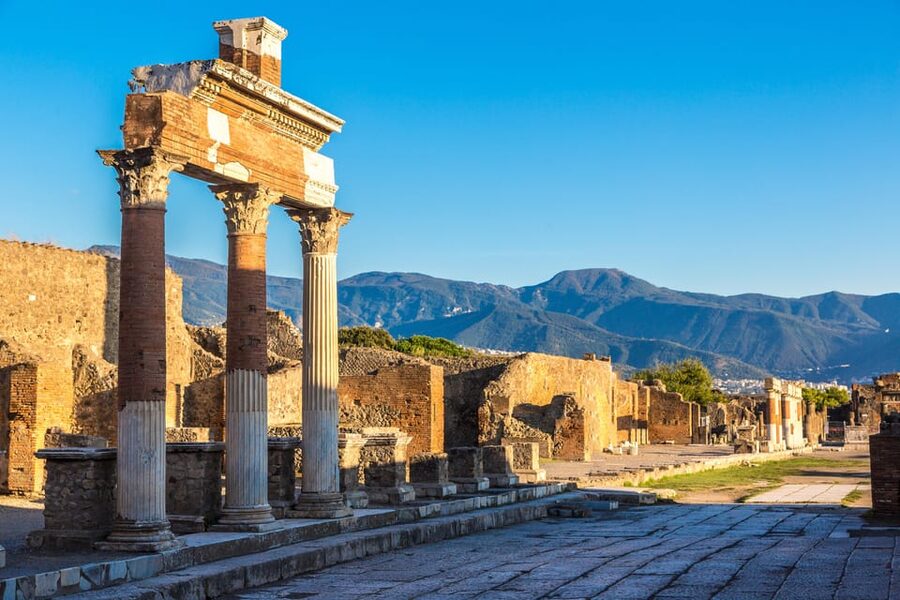 From Naples Port:Pompeii+Vesuvius tour - Timing and pacing: why the 6-hour format can feel great