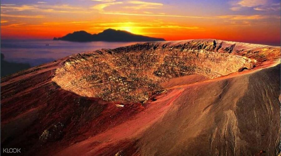From Pompeii: Mount Vesuvius Entry w/ Transfer - Minibus to 1,000 Meters, Then the Hike