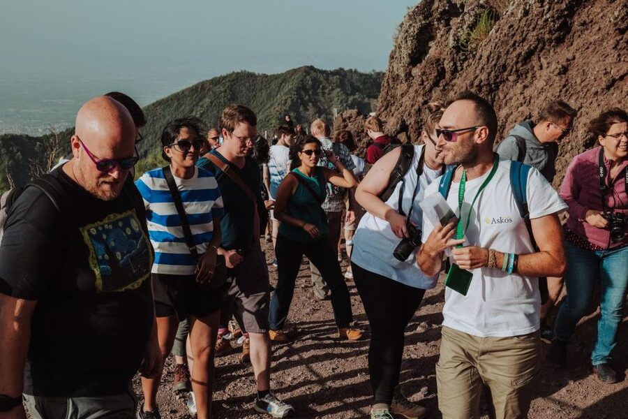 From Pompeii: Mount Vesuvius Guided Tour with Transfer - Meeting Porta Marina Superiore: where the tour starts (and how not to lose time)