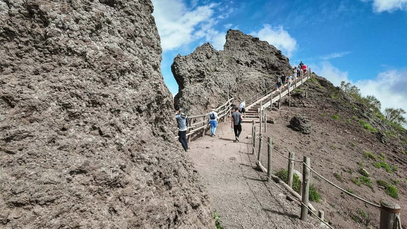 From Pompeii: Mount Vesuvius with bus, ticket and audioguide - The comfortable bus ride: what the 45-minute transfer really does for you