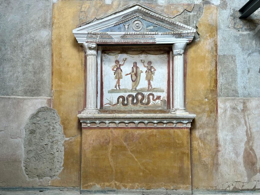 From Pompeii: Vesuvius excursion + Pompeii guided tour - Guides and On-the-Road Setup: The Difference Between a Visit and an Experience
