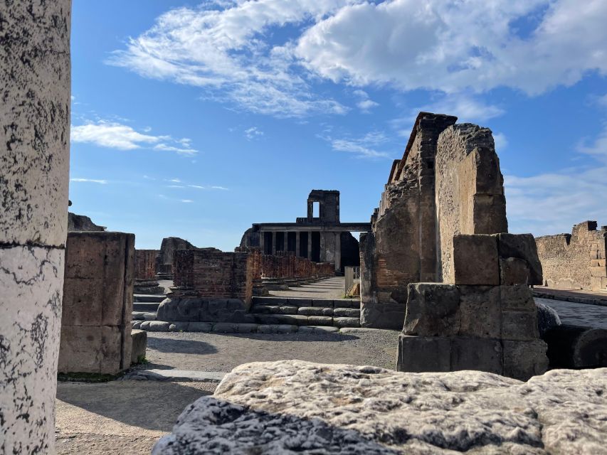From Positano: Pompeii & Vesuvius tour small group - Key things that make this tour worth your time