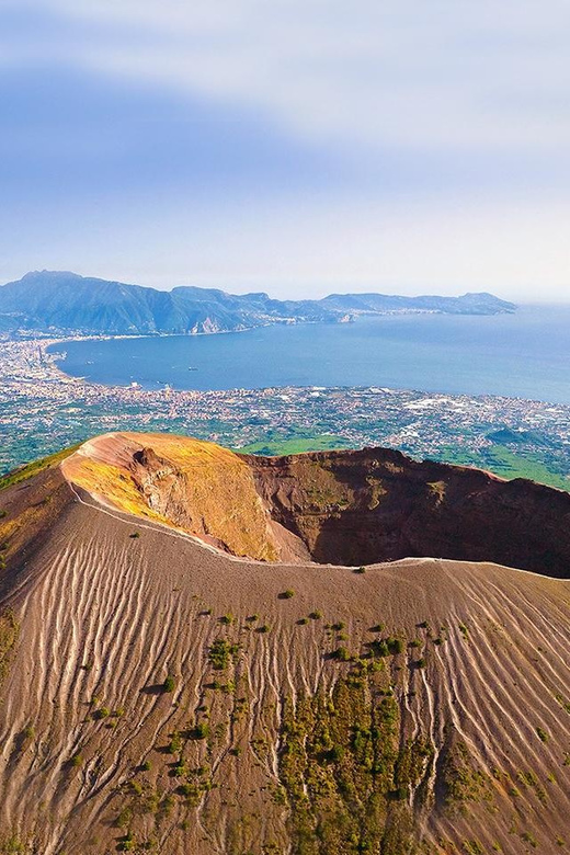 From Salerno_Pompeii Express_bus+ skip the line ticket - Your 5 hours inside Pompeii: ancient streets, frescoes, and victim casts