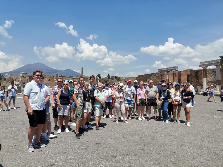 From Sorrento: Pompeii and Vesuvius Tour by Express Train - The Campania Express train: fast, direct, and built for a day trip