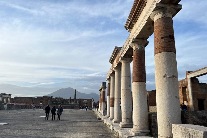 Full Day Private Tour of Pompeii and the Amalfi Coast - A Private 7–8 Hour Loop: What the Day Actually Feels Like