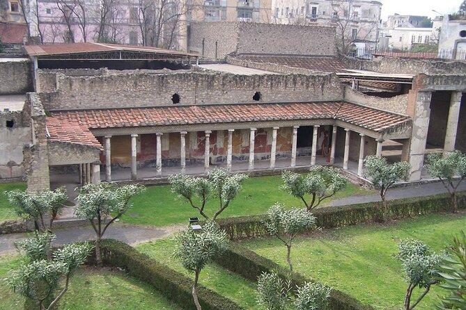 Full Day Private Tour to Pompeii, Herculaneum and Oplontis - The lunch option near Pompeii and how to plan for extra time