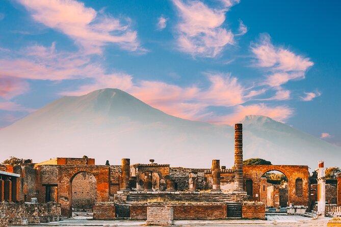 Guided Private Tour in Pompeii - A Pompeii private tour built around real Roman routines
