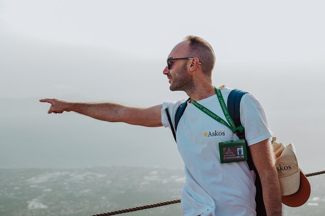 Mount Vesuvius Tour from Pompeii Led by an Expert Guide - The climb: first 30 minutes of steep steps