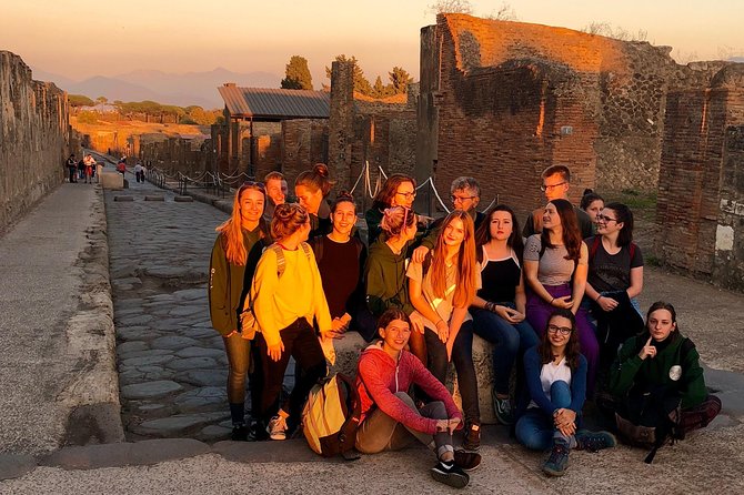 Pompei Guided Tour at Sunset - Guides matter: what makes Gennaro, Giada, Luigi, Hugo, and Vincenzo stand out
