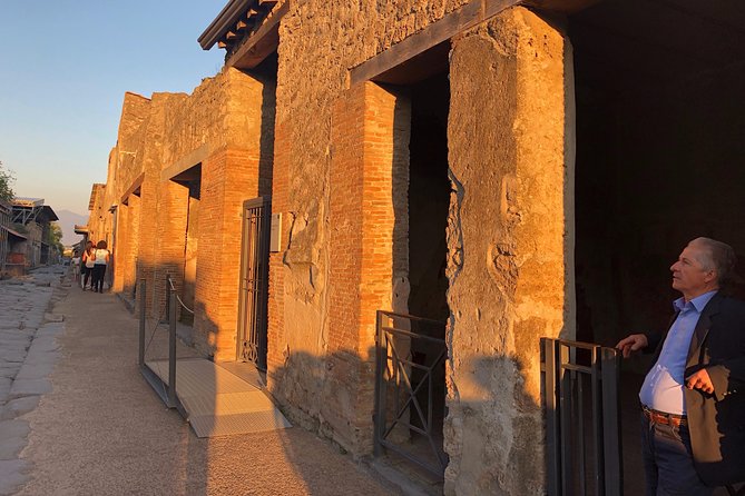 Pompei Guided Tour at Sunset - Avoiding heat and crowds: the real reason sunset feels better
