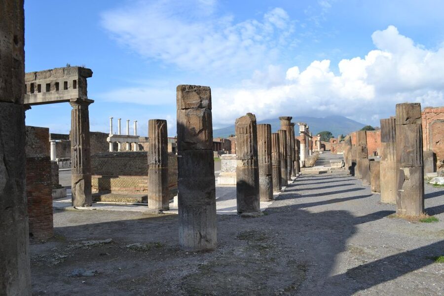 Pompeii: 2-Hour Guided Tour with an Archaeologist - Two Hours in Pompeii: the Western Route Focus