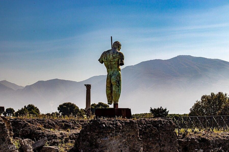 Pompeii: 2 Hours Skip the Line Visit with a Licensed Guide - Lupanare: what Pompeii shows about nightlife and social life