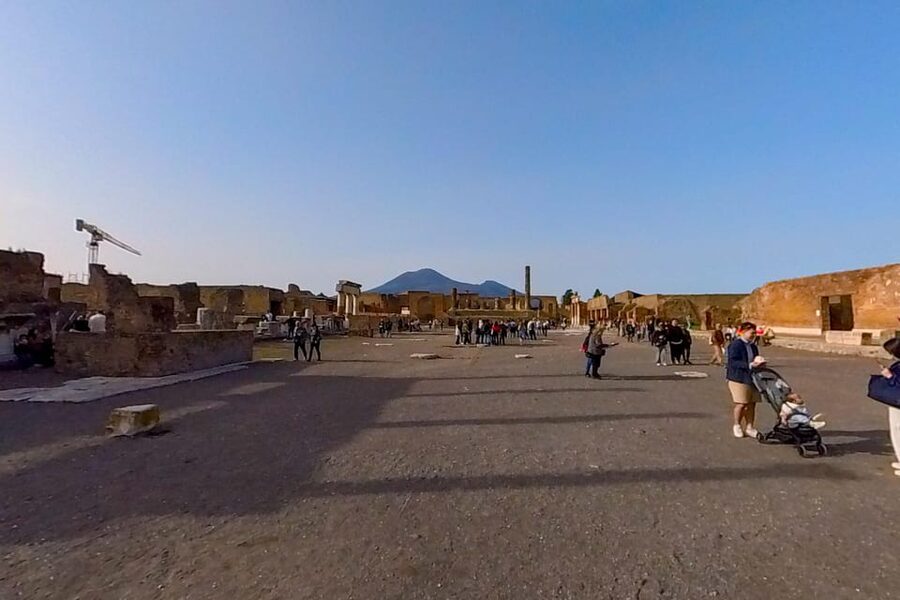 Pompeii: 2 Hours Skip the Line Visit with a Licensed Guide - Terme Stabiane (Stabian baths): where locals relaxed and traded news
