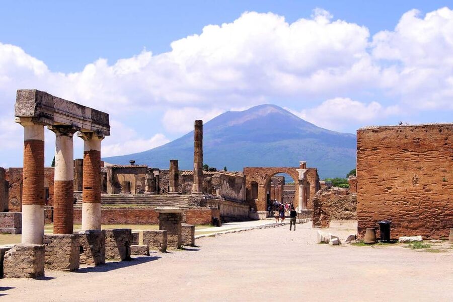 Pompeii: 2H group guided tour with a certified guide - Group Size, Whisper Audio, and Why the Tour Feels Easier to Follow