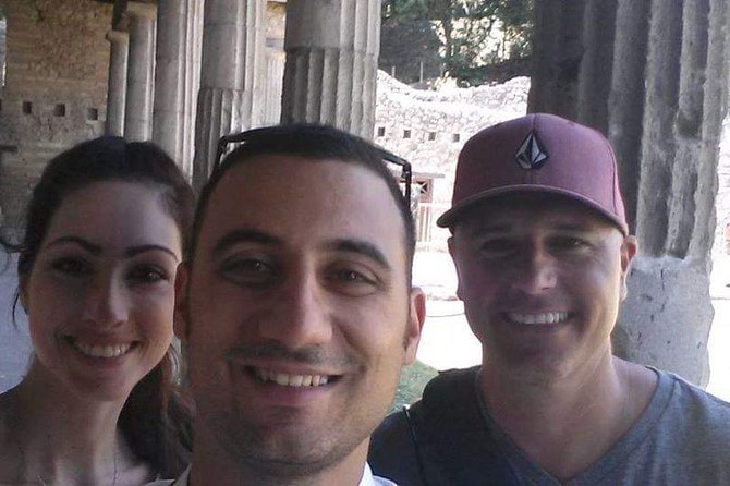 Pompeii 360° - 4-hour tour with an expert Guide in archaeology - Meet at Piazza Esedra, then walk the spine of the city