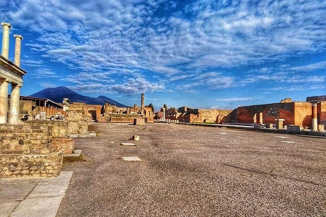 Pompeii 360° - 4-hour tour with an expert Guide in archaeology - What the expert archaeology guide changes for you