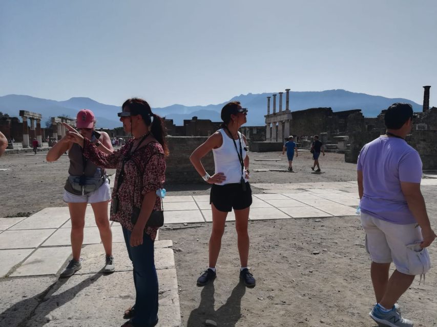 Pompeii: 3D Walking Tour with Entry Ticket - AR Glasses in Pompeii: what you’ll see and why it clicks