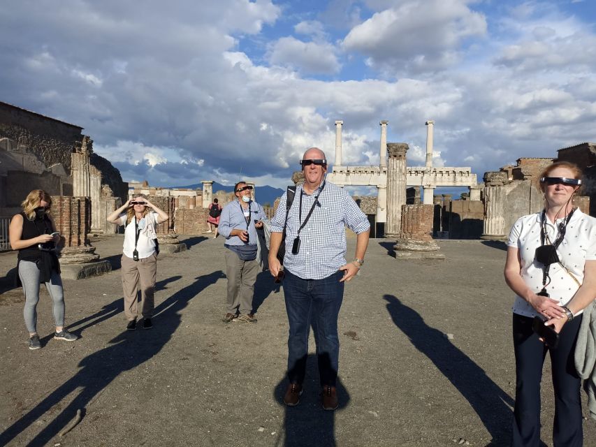 Pompeii: 3D Walking Tour with Entry Ticket - Pompeii sights you’ll recognize during the AR overlay (and what to watch for)