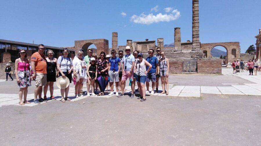Pompeii: 3D Walking Tour with Entry Ticket - Meeting at Porta Marina Inferiore: logistics that make the start easy