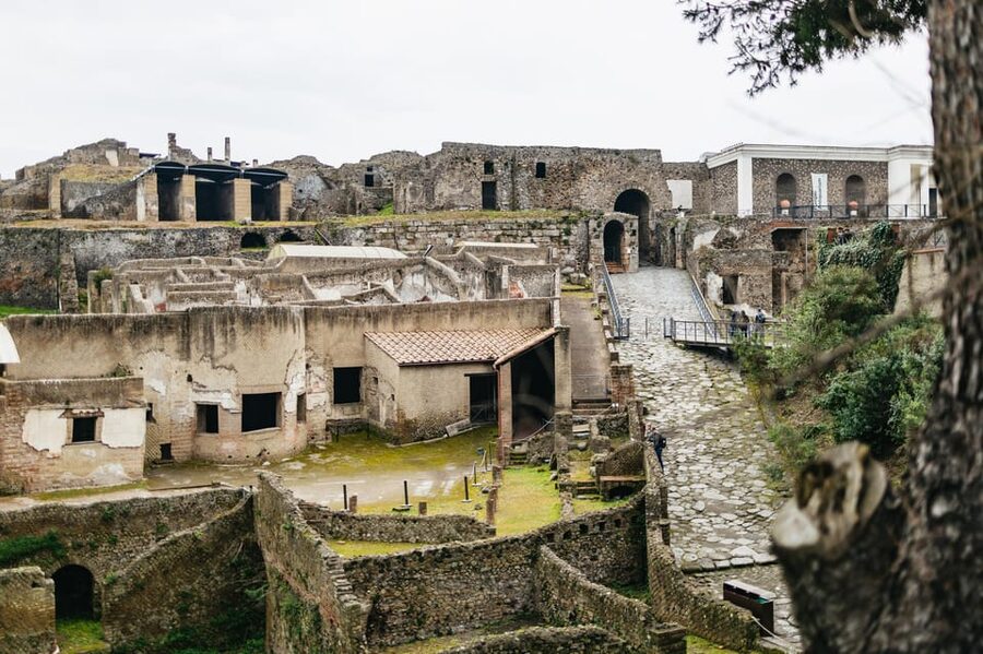 Pompeii: Afternoon to Sunset Guided Tour with Ticket - Neighborhood walking: bakeries, housing blocks, and how people lived