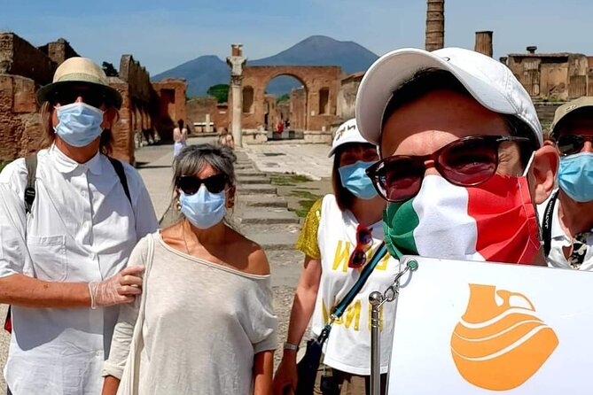 Pompeii and Herculaneum Small Group Tour with an Archaeologist - Lunch timing and the mall stop: the trade-off to know