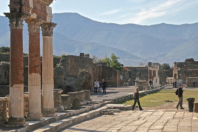 Pompeii and Villa of the Mysteries Private Tour - Starting Point at Coffee Shop Vittoria Via Mare: Easy Meeting, Clean Flow