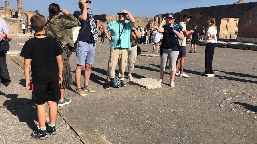 Pompeii: AR Glasses Augmented Reality Tour - Should You Book This Pompeii AR Glasses Tour?