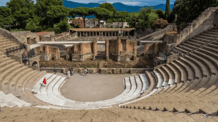 Pompeii Audioguide - TravelMate app for your smartphone - Who should book this Pompeii TravelMate audio guide?