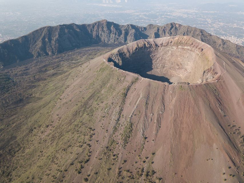 Pompeii: Day Tour of Pompeii and Vesuvius with Bus Transfer - Getting to the meeting point at Circumvesuviana (it matters more than you think)