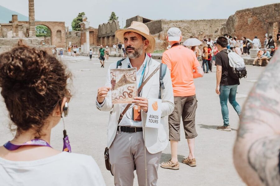 Pompeii: Entry Ticket and Guided Tour with an Archaeologist - Key things I’d make sure to notice