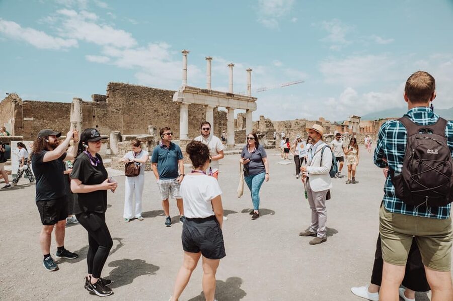 Pompeii: Entry Ticket and Guided Tour with an Archaeologist - The walk starts at Pompeii’s edges: Porta Marina and Temple of Apollo