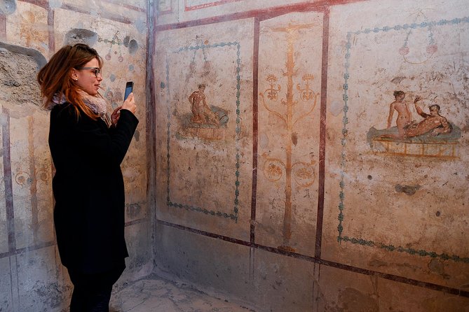Pompeii excavations: skip-the-line private tour - Walking the Streets: Shops, Taverns, and the City’s Daily Rhythm