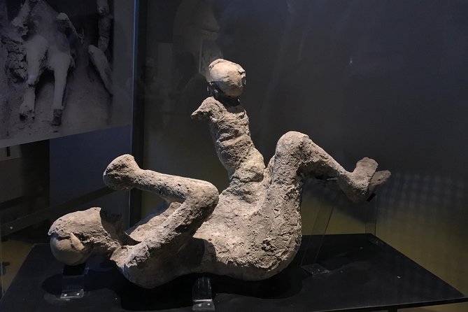Pompeii Exclusive 2h Private Tour with your Archaeologist - Banquet culture and plaster casts: the moment Pompeii becomes real