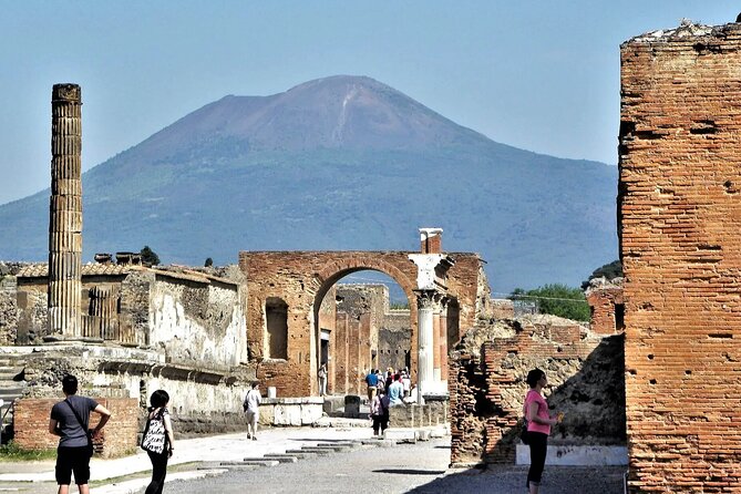 Pompeii: Exclusive Private Walking Tour with an Archaeologist - Key Points You’ll Actually Care About