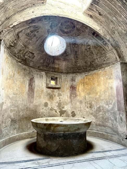 Pompeii: Exclusive Tour with Archaeologist and Entry Tickets - Key things that make this tour worth your time