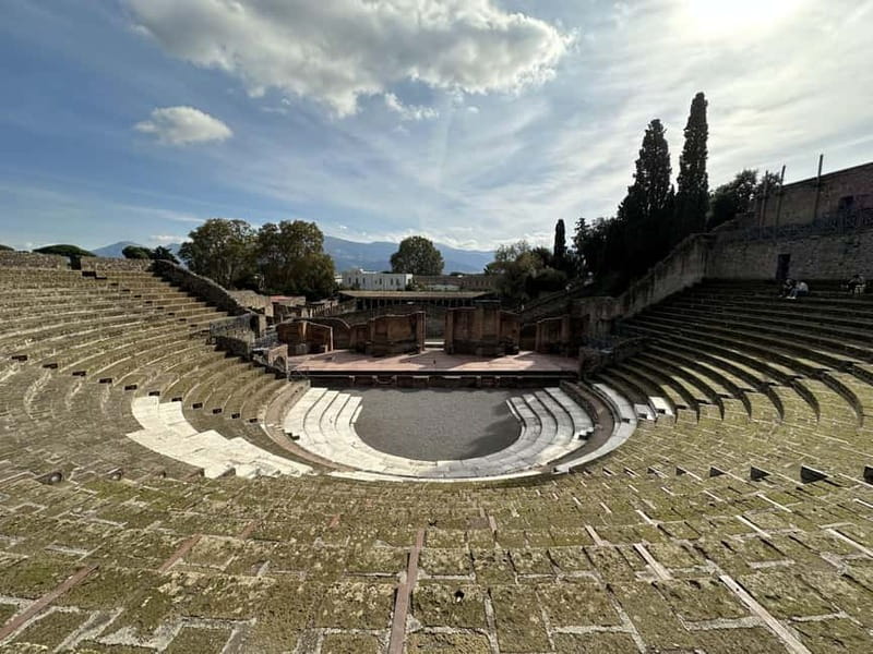 Pompeii: Exclusive Tour with Archaeologist and Entry Tickets - Temples of Jupiter, Venus, and Apollo: gods you could see daily